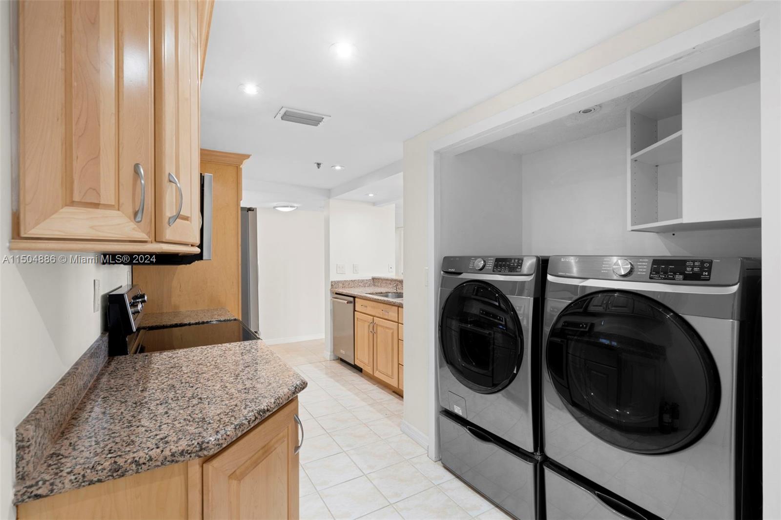 540 Brickell Key Dr 906, Miami, Florida 33131, 2 Bedrooms Bedrooms, ,2 BathroomsBathrooms,Residential,For Sale,540 Brickell Key Dr 906,A11504886