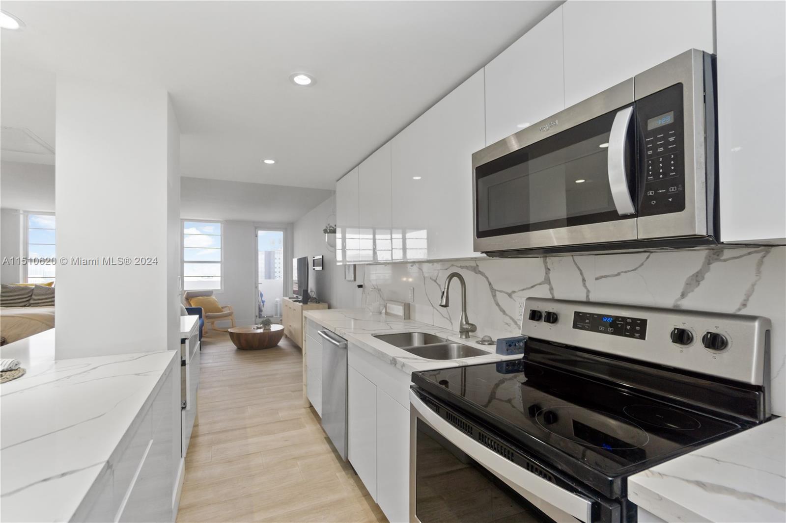 100 Lincoln Rd 1120, Miami Beach, Florida 33139, ,1 BathroomBathrooms,Residential,For Sale,100 Lincoln Rd 1120,A11510620