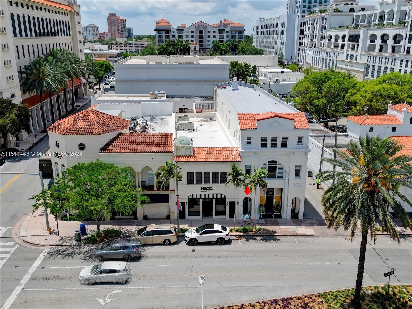 2314 PONCE DE LEON BLVD 301, Coral Gables, Florida 33134, 1 Bedroom Bedrooms, ,1 BathroomBathrooms,Residentiallease,For Rent,2314 PONCE DE LEON BLVD 301,A11511440