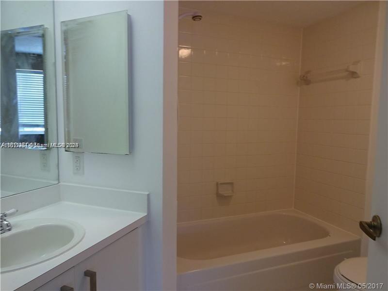 2638 SE 20th Ct 206-C, Homestead, Florida 33035, 2 Bedrooms Bedrooms, ,2 BathroomsBathrooms,Residential,For Sale,2638 SE 20th Ct 206-C,A11511461