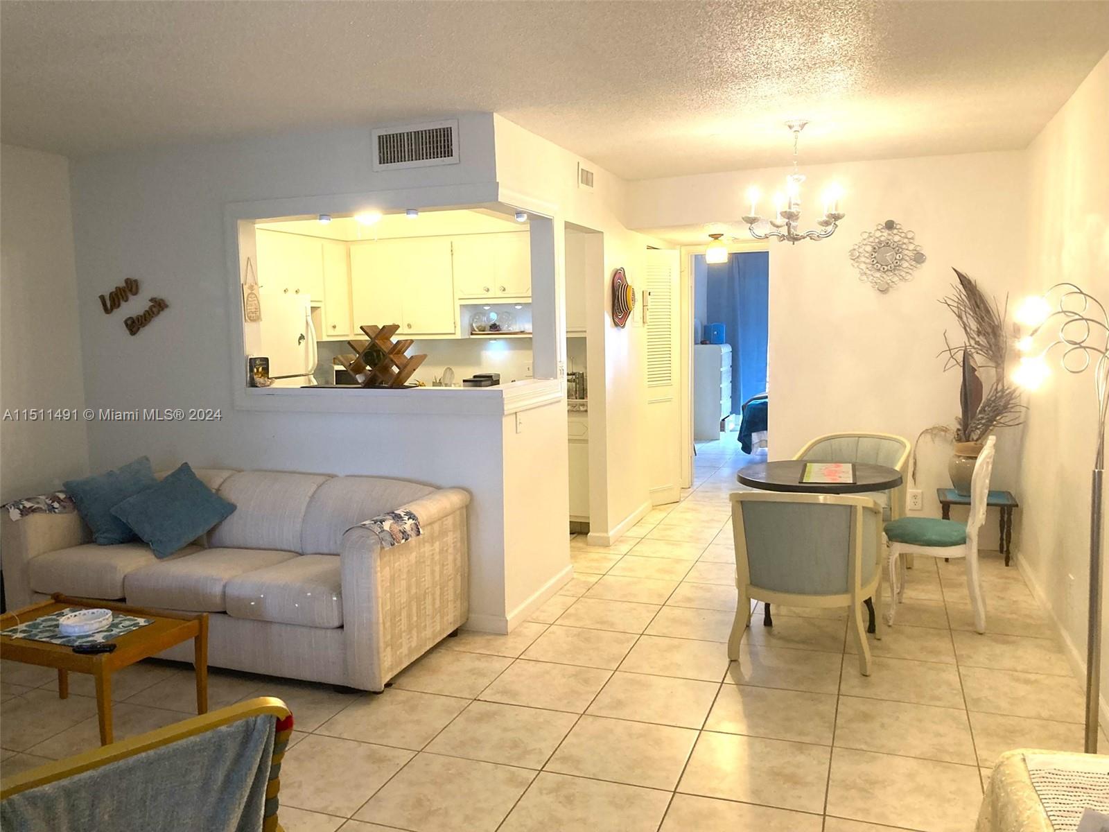 2901 47th Ter, Lauderdale Lakes, FL, 33313 United States, 1 Bedroom Bedrooms, ,1 BathroomBathrooms,Residential,For Sale,47th Ter,A11511491