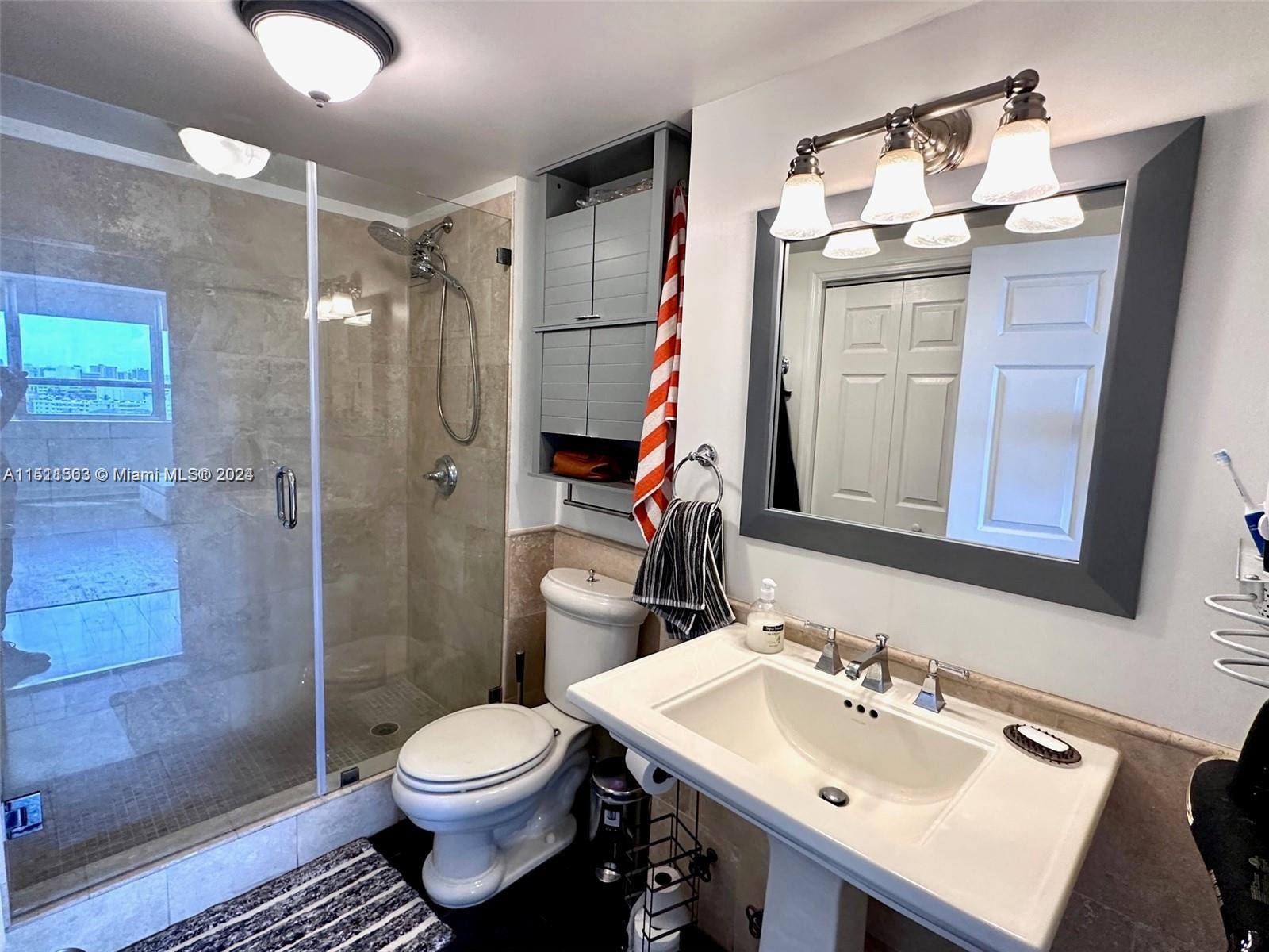 1500 Bay Rd 1002S, Miami Beach, Florida 33139, 1 Bedroom Bedrooms, ,1 BathroomBathrooms,Residentiallease,For Rent,1500 Bay Rd 1002S,A11511503