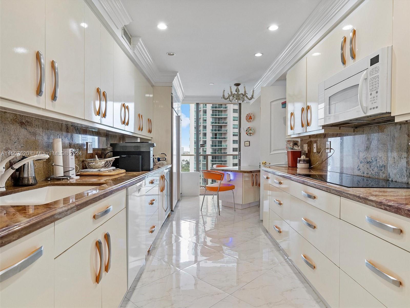 19500 Turnberry Way, Aventura, FL, 33180 United States, 2 Bedrooms Bedrooms, ,2 BathroomsBathrooms,Residential,For Sale,Turnberry Way,A11507520