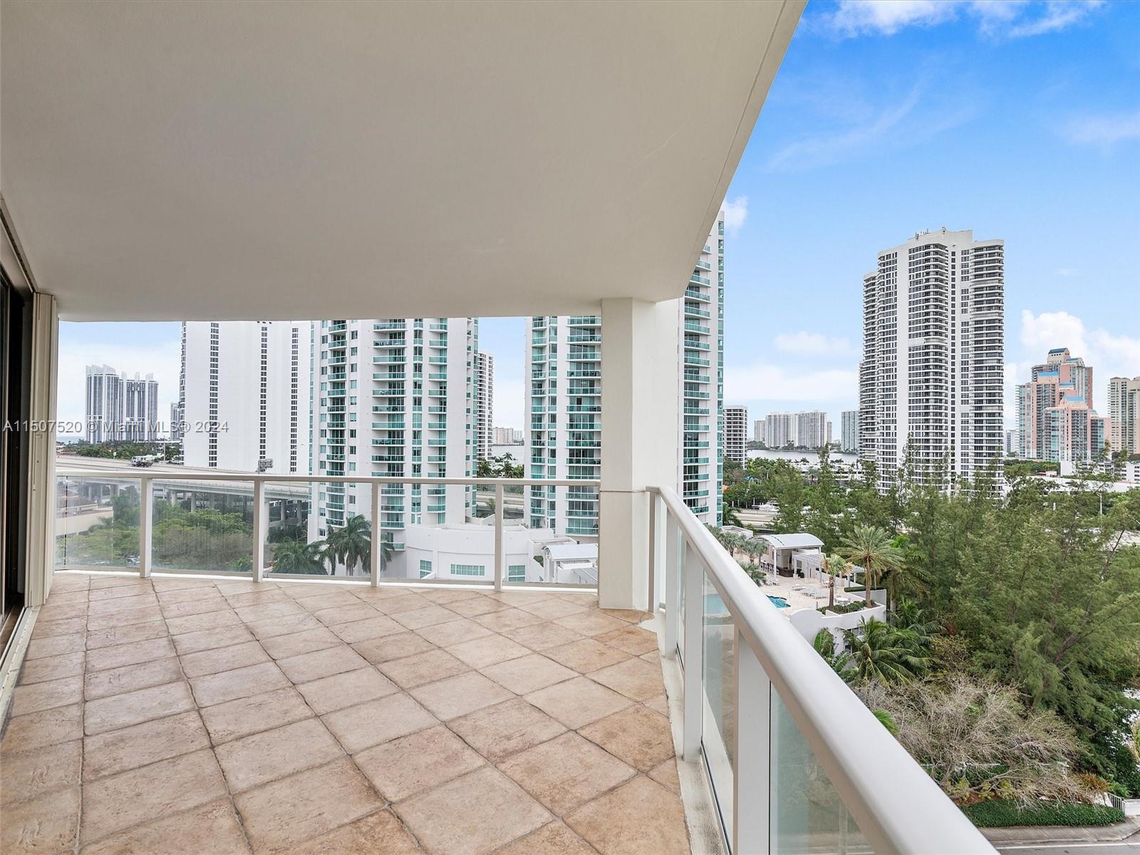 19500 Turnberry Way, Aventura, FL, 33180 United States, 2 Bedrooms Bedrooms, ,2 BathroomsBathrooms,Residential,For Sale,Turnberry Way,A11507520