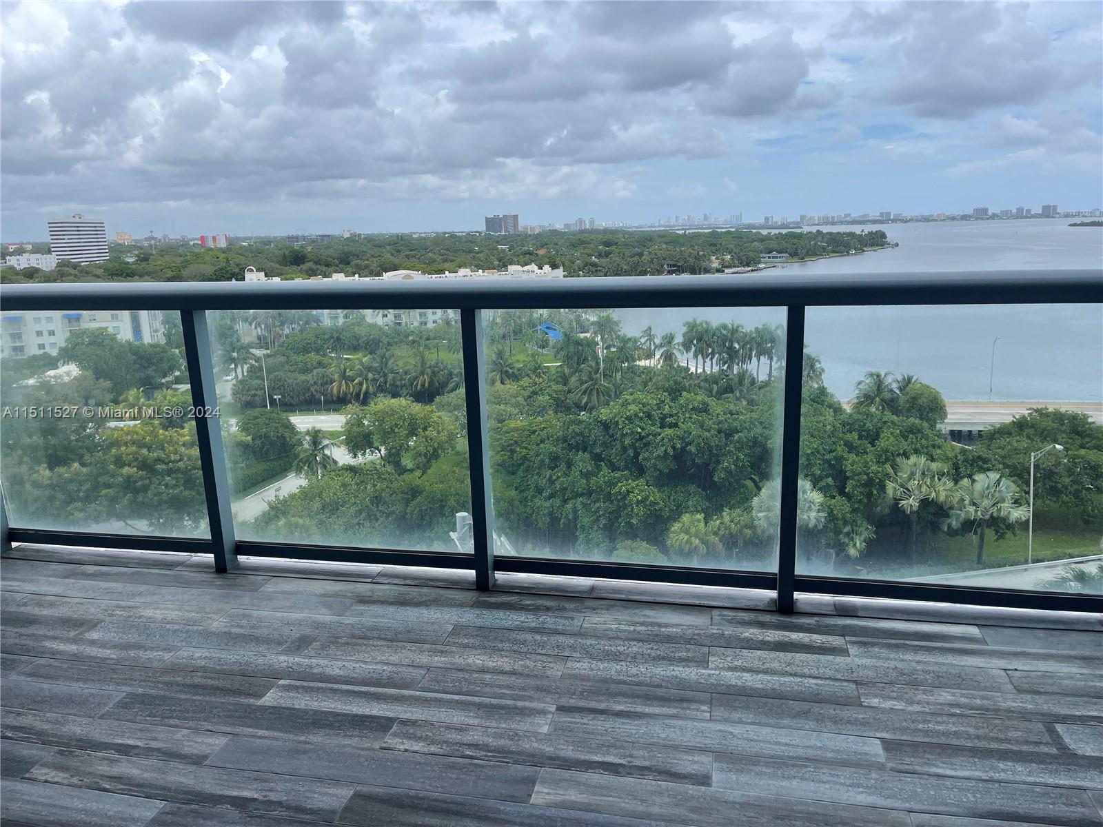 601 NE 36th St 1009, Miami, Florida 33137, 2 Bedrooms Bedrooms, ,2 BathroomsBathrooms,Residentiallease,For Rent,601 NE 36th St 1009,A11511527