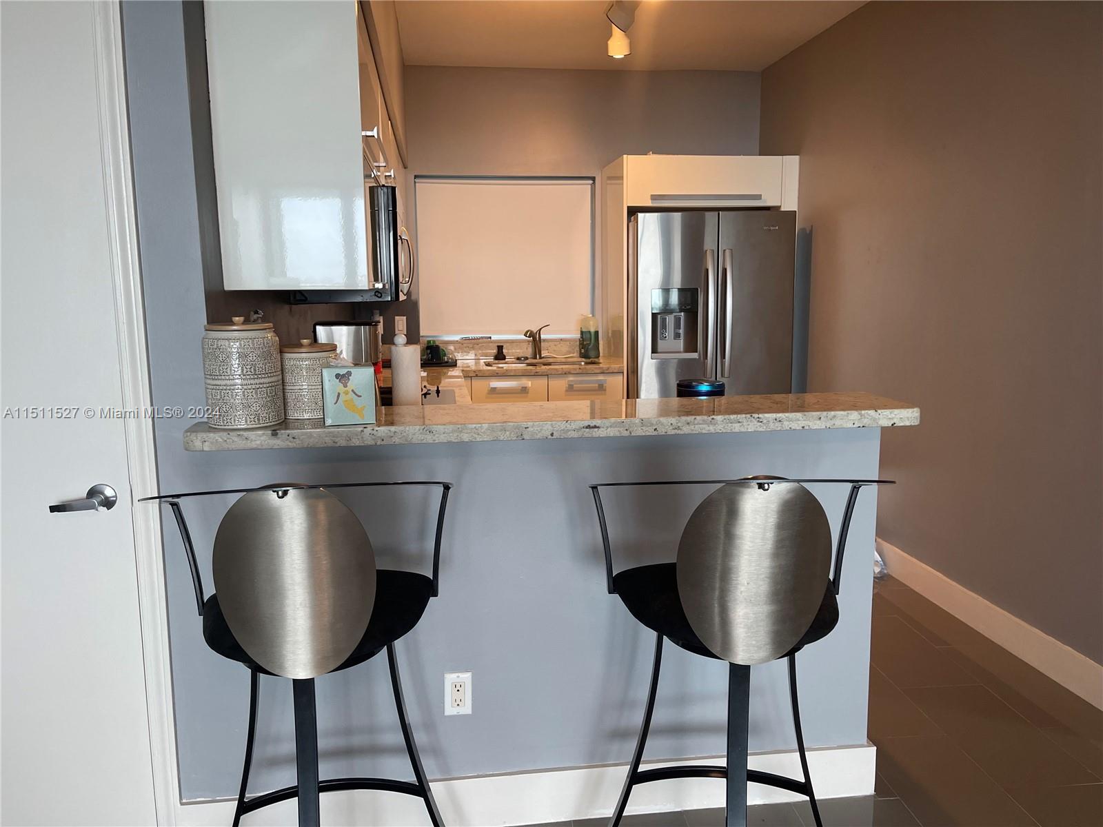 601 NE 36th St 1009, Miami, Florida 33137, 2 Bedrooms Bedrooms, ,2 BathroomsBathrooms,Residentiallease,For Rent,601 NE 36th St 1009,A11511527