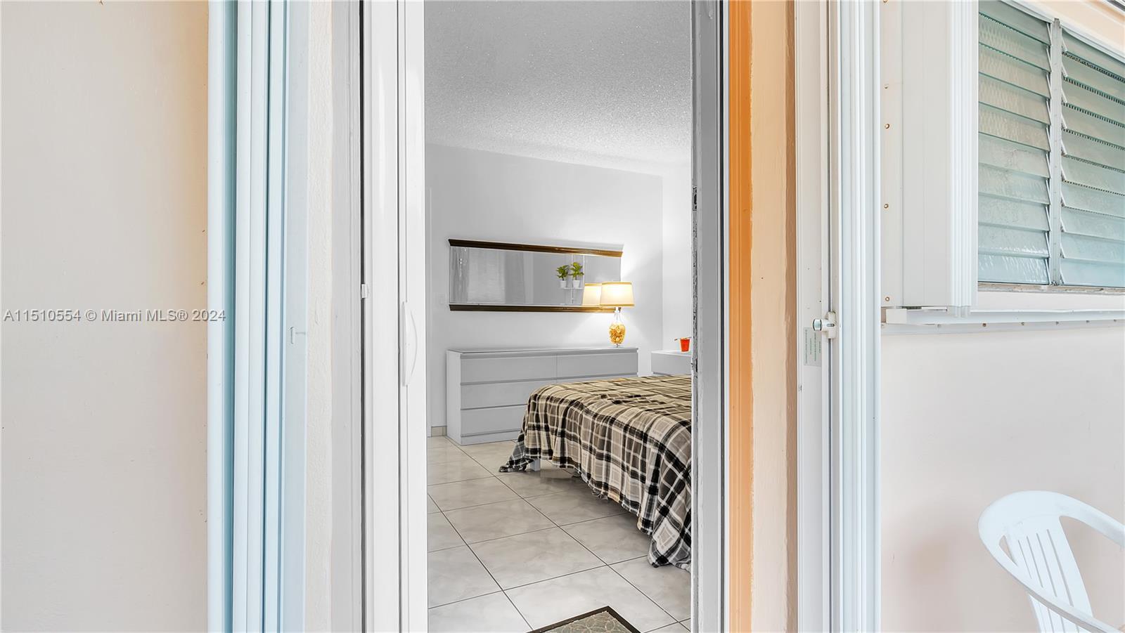 815 SW 10th Ter 20V, Hallandale Beach, Florida 33009, 1 Bedroom Bedrooms, ,1 BathroomBathrooms,Residential,For Sale,815 SW 10th Ter 20V,A11510554