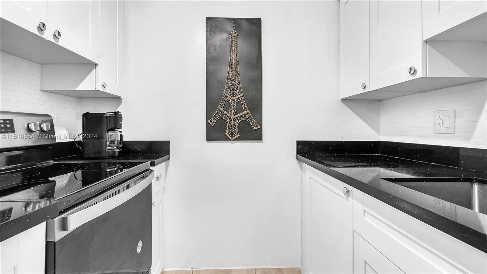 815 SW 10th Ter 20V, Hallandale Beach, Florida 33009, 1 Bedroom Bedrooms, ,1 BathroomBathrooms,Residential,For Sale,815 SW 10th Ter 20V,A11510554