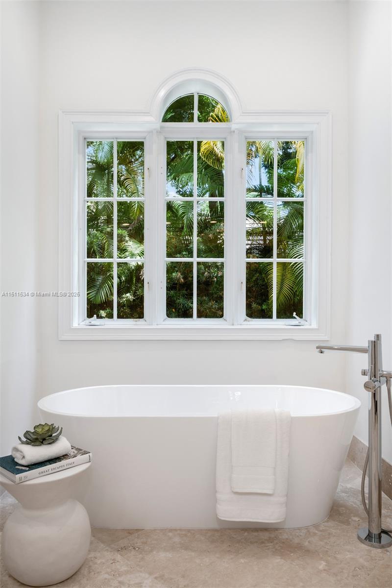 9941 60th Ct, Pinecrest, FL, 33156 United States, 9 Bedrooms Bedrooms, ,8 BathroomsBathrooms,Residential,For Sale,60th Ct,A11511534