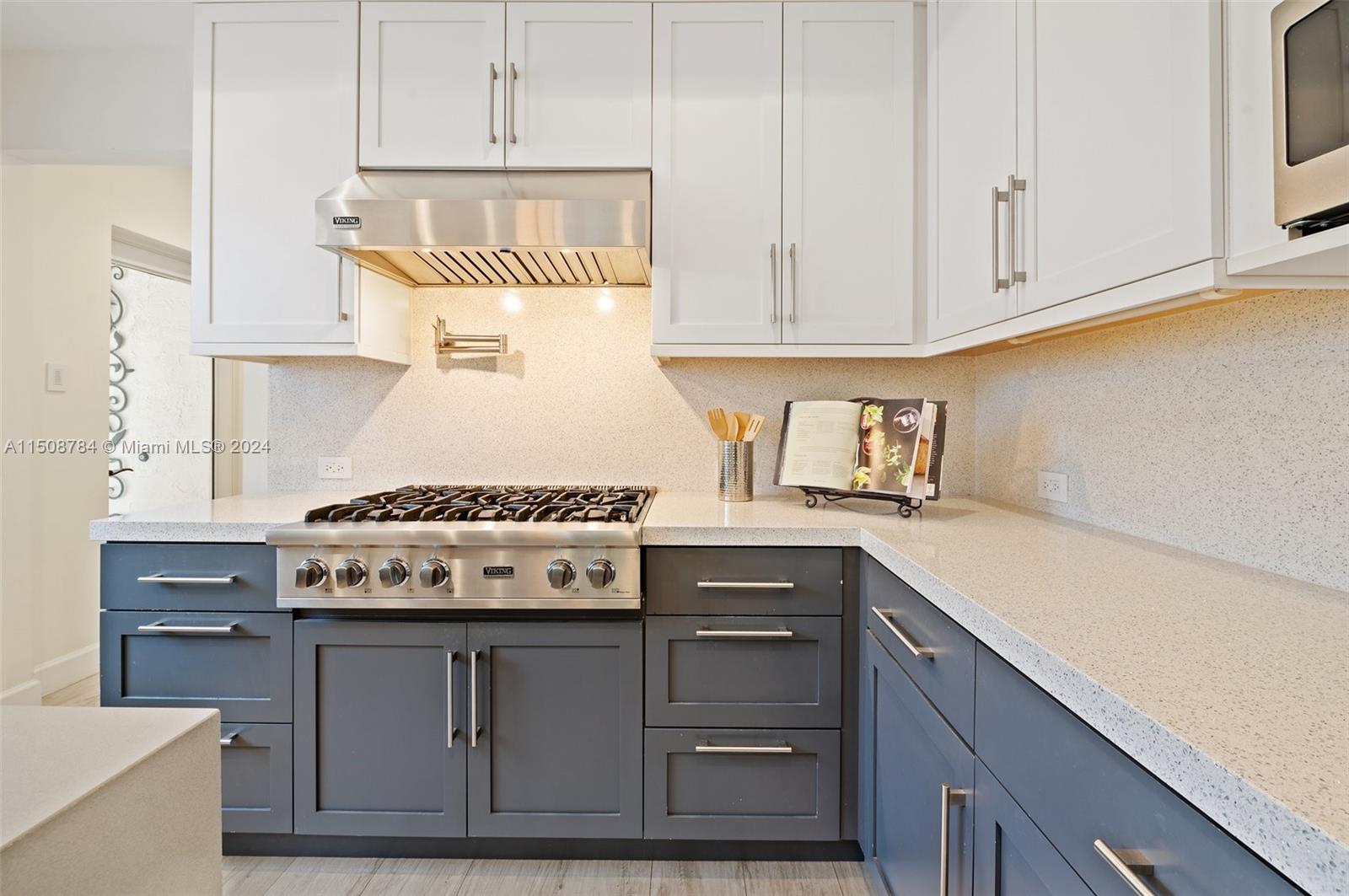 3632 Stewart Ave, Miami, FL 33133, 4 Bedrooms Bedrooms, ,5 BathroomsBathrooms,Residential,For Sale,Stewart Ave,A11508784