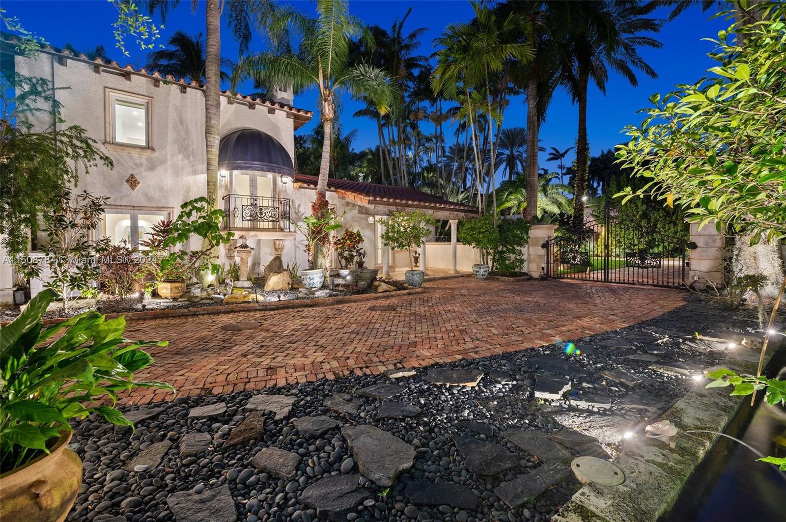 3632 Stewart Ave, Miami, FL 33133, 4 Bedrooms Bedrooms, ,5 BathroomsBathrooms,Residential,For Sale,Stewart Ave,A11508784