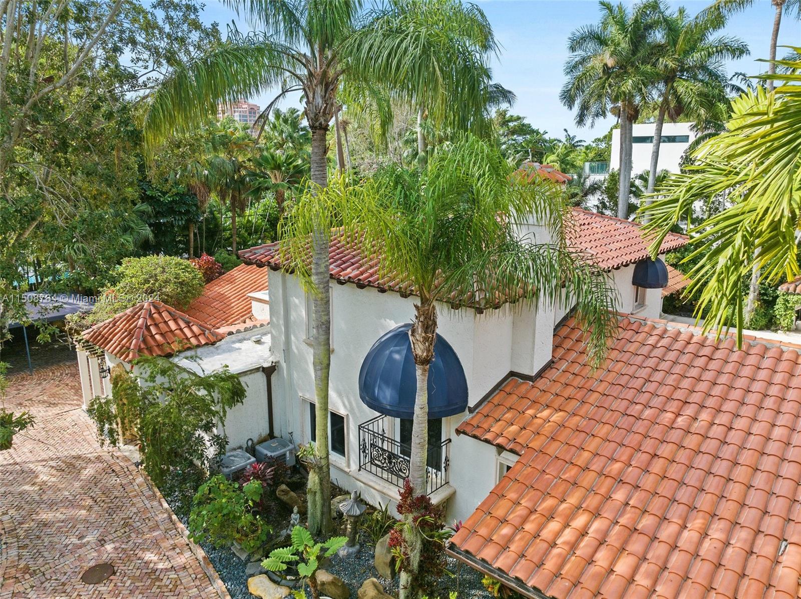 3632 Stewart Ave, Miami, FL 33133, 4 Bedrooms Bedrooms, ,5 BathroomsBathrooms,Residential,For Sale,Stewart Ave,A11508784