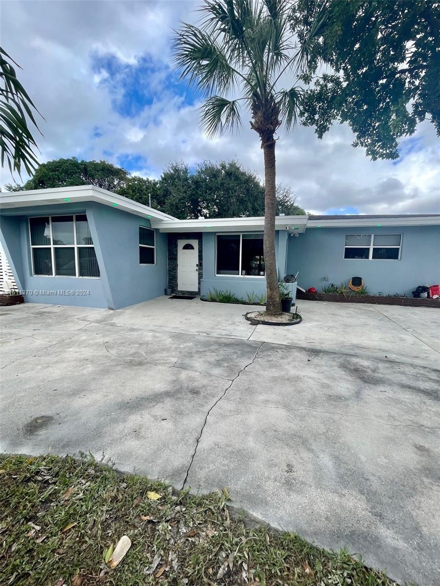 6019 SW 27th St, Miramar, FL 33023, 4 Bedrooms Bedrooms, ,3 BathroomsBathrooms,Residential,For Sale,27th St,A11511370