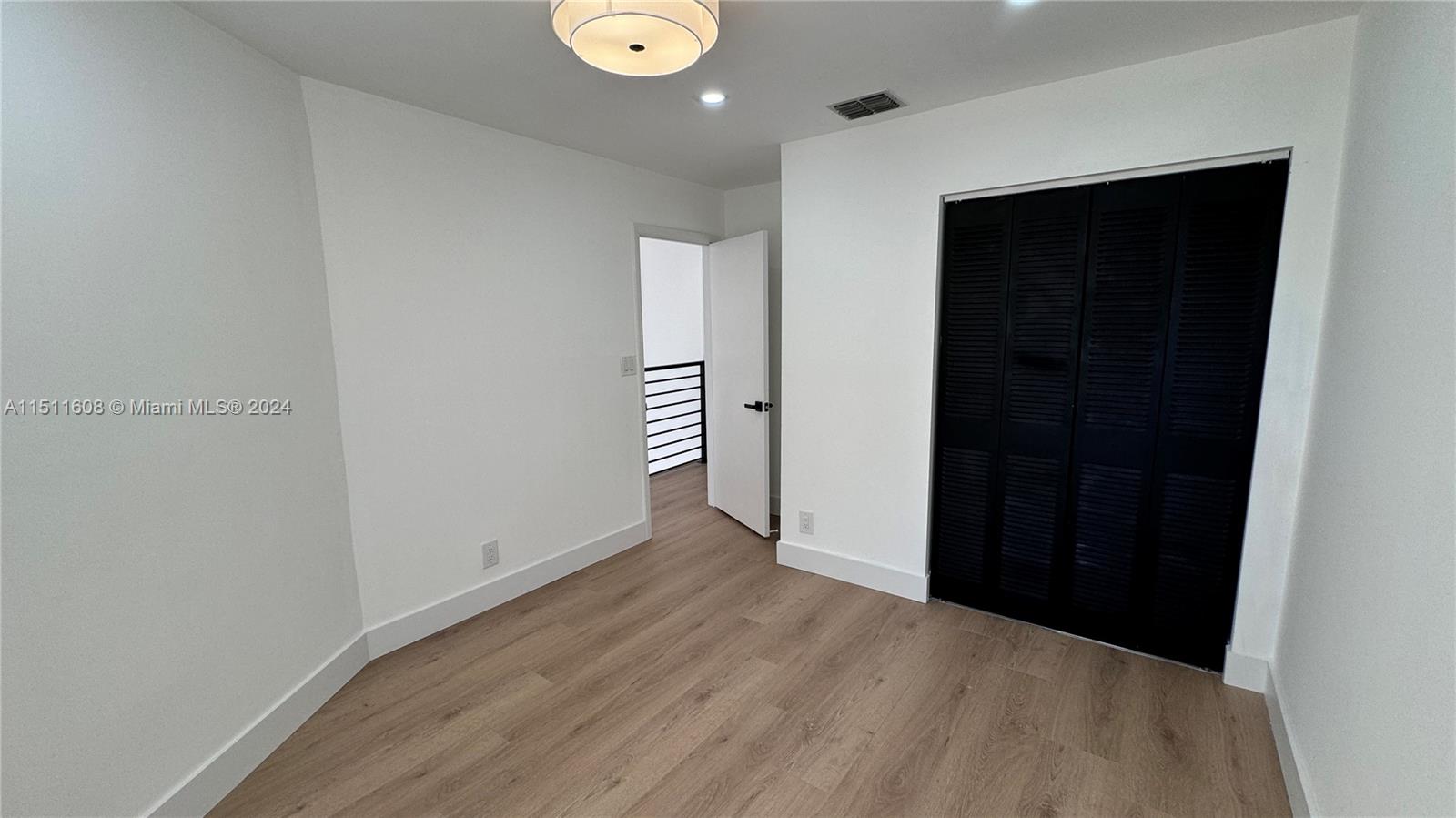 370 City View Dr, Fort Lauderdale, FL, 33311 United States, 3 Bedrooms Bedrooms, ,2 BathroomsBathrooms,Residential,For Sale,City View Dr,A11511608