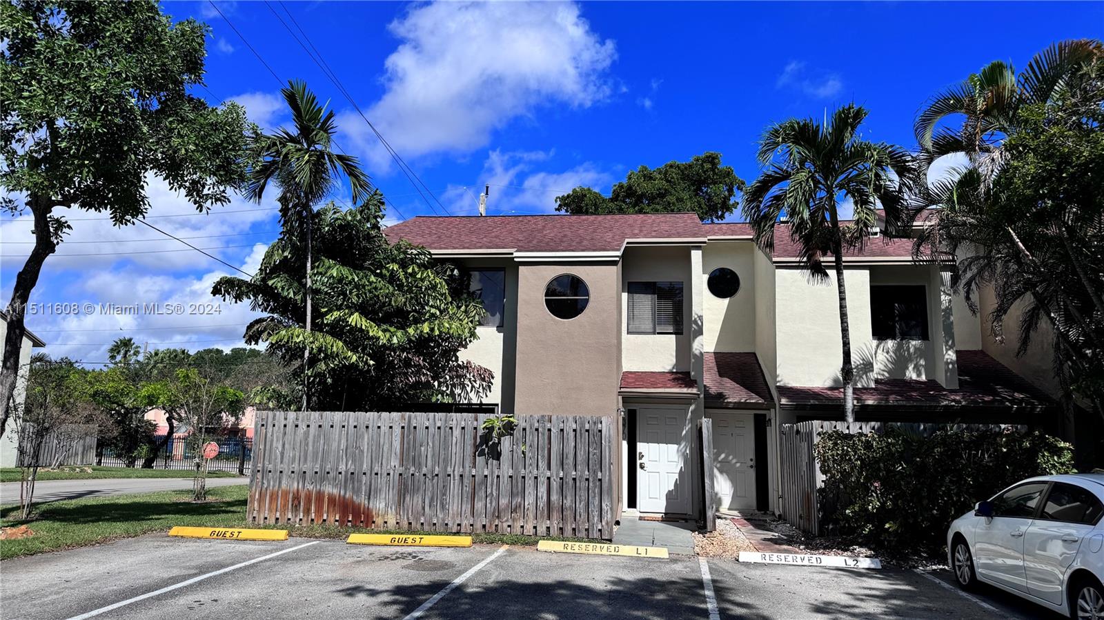 370 City View Dr, Fort Lauderdale, FL, 33311 United States, 3 Bedrooms Bedrooms, ,2 BathroomsBathrooms,Residential,For Sale,City View Dr,A11511608