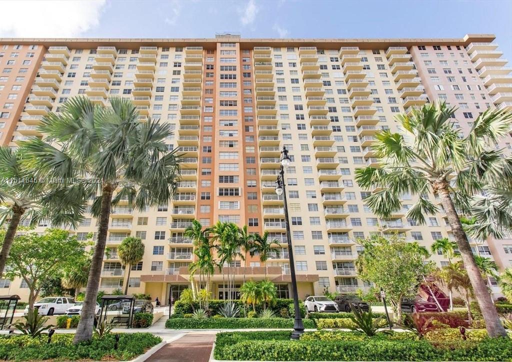 251 174th St, Sunny Isles Beach, FL, 33160 United States, 2 Bedrooms Bedrooms, ,2 BathroomsBathrooms,Residential,For Sale,174th St,A11511645