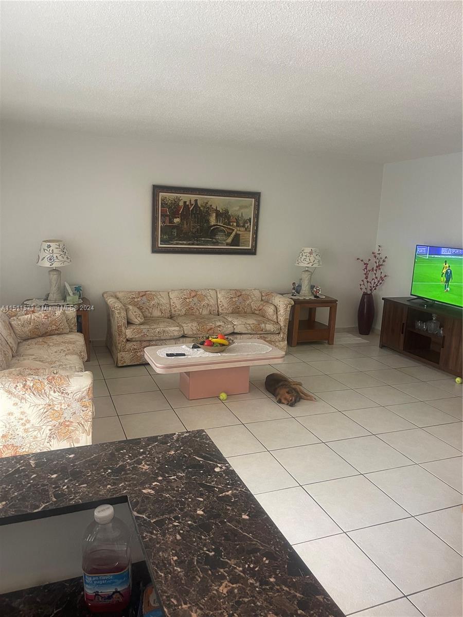 501 Blue Heron Dr 114-A, Hallandale Beach, Florida 33009, 2 Bedrooms Bedrooms, ,2 BathroomsBathrooms,Residential,For Sale,501 Blue Heron Dr 114-A,A11511573