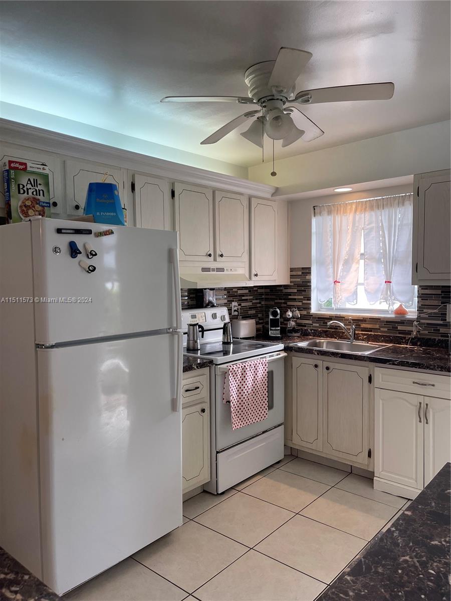 501 Blue Heron Dr 114-A, Hallandale Beach, Florida 33009, 2 Bedrooms Bedrooms, ,2 BathroomsBathrooms,Residential,For Sale,501 Blue Heron Dr 114-A,A11511573