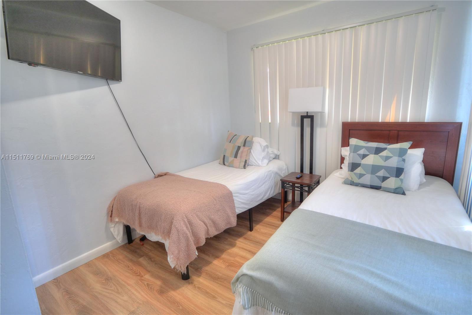 1631 Hollywood Blvd, Hollywood, Florida 33020, 3 Bedrooms Bedrooms, ,3 BathroomsBathrooms,Residential,For Sale,1631 Hollywood Blvd,A11511769