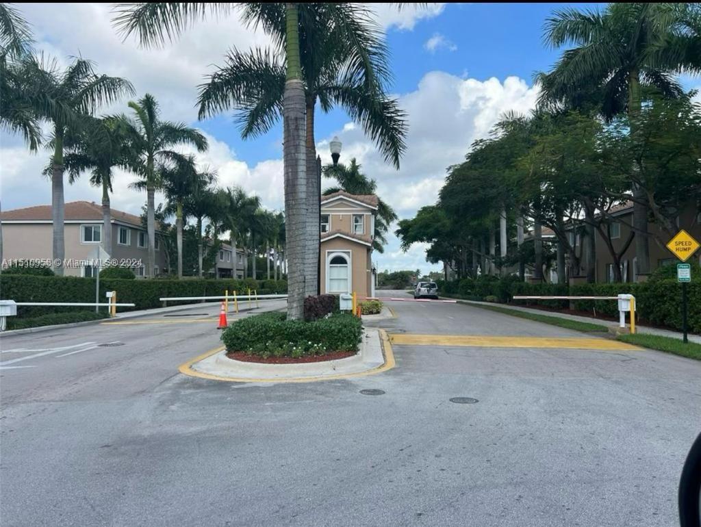 2419 SE 11th St 2419, Homestead, Florida 33035, 3 Bedrooms Bedrooms, ,2 BathroomsBathrooms,Residential,For Sale,2419 SE 11th St 2419,A11510958