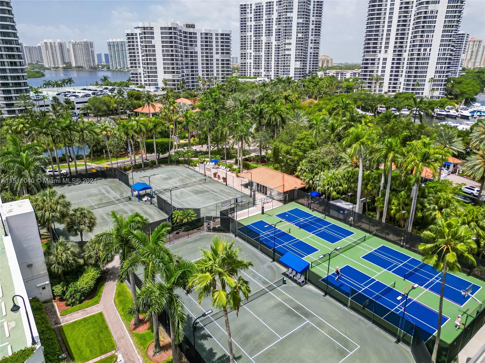 19101 NE 36th Ct 2705, Aventura, Florida 33180, 2 Bedrooms Bedrooms, ,2 BathroomsBathrooms,Residential,For Sale,19101 NE 36th Ct 2705,A11511040