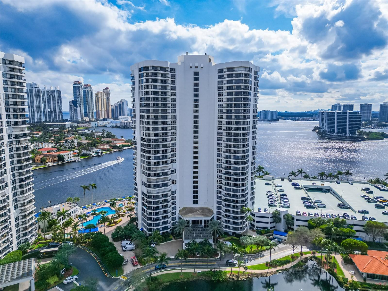 19101 NE 36th Ct 2705, Aventura, Florida 33180, 2 Bedrooms Bedrooms, ,2 BathroomsBathrooms,Residential,For Sale,19101 NE 36th Ct 2705,A11511040