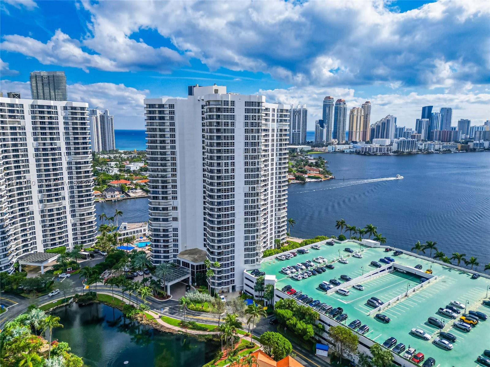 19101 NE 36th Ct 2705, Aventura, Florida 33180, 2 Bedrooms Bedrooms, ,2 BathroomsBathrooms,Residential,For Sale,19101 NE 36th Ct 2705,A11511040