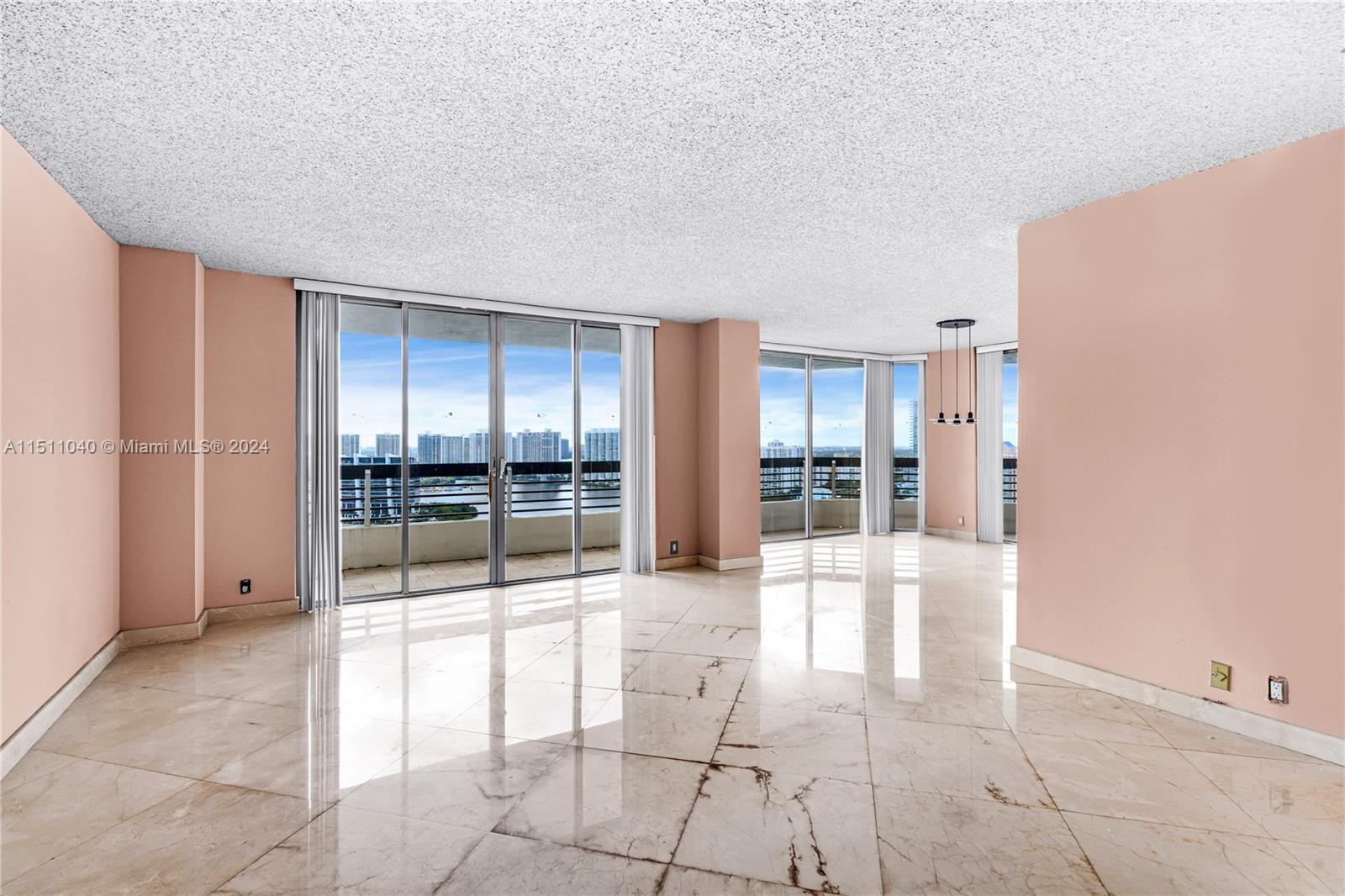 19101 NE 36th Ct 2705, Aventura, Florida 33180, 2 Bedrooms Bedrooms, ,2 BathroomsBathrooms,Residential,For Sale,19101 NE 36th Ct 2705,A11511040