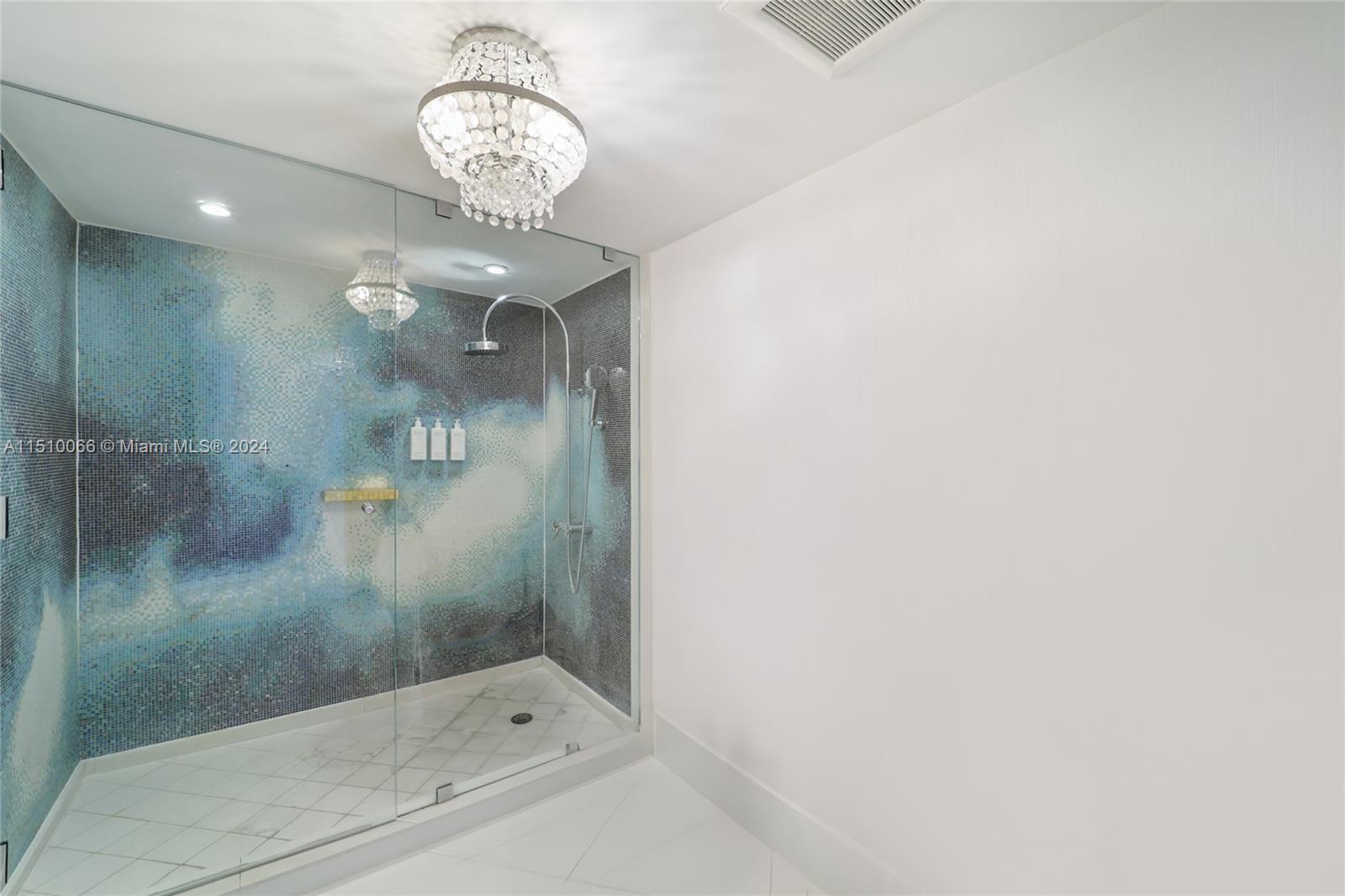 1100 West Ave TS-4, Miami Beach, Florida 33139, 2 Bedrooms Bedrooms, ,2 BathroomsBathrooms,Residential,For Sale,1100 West Ave TS-4,A11510066