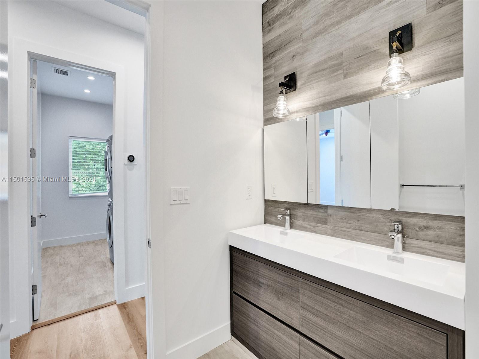 5180 La Gorce Dr, Miami Beach, FL, 33140 United States, 4 Bedrooms Bedrooms, ,3 BathroomsBathrooms,Residential,For Sale,La Gorce Dr,A11501535