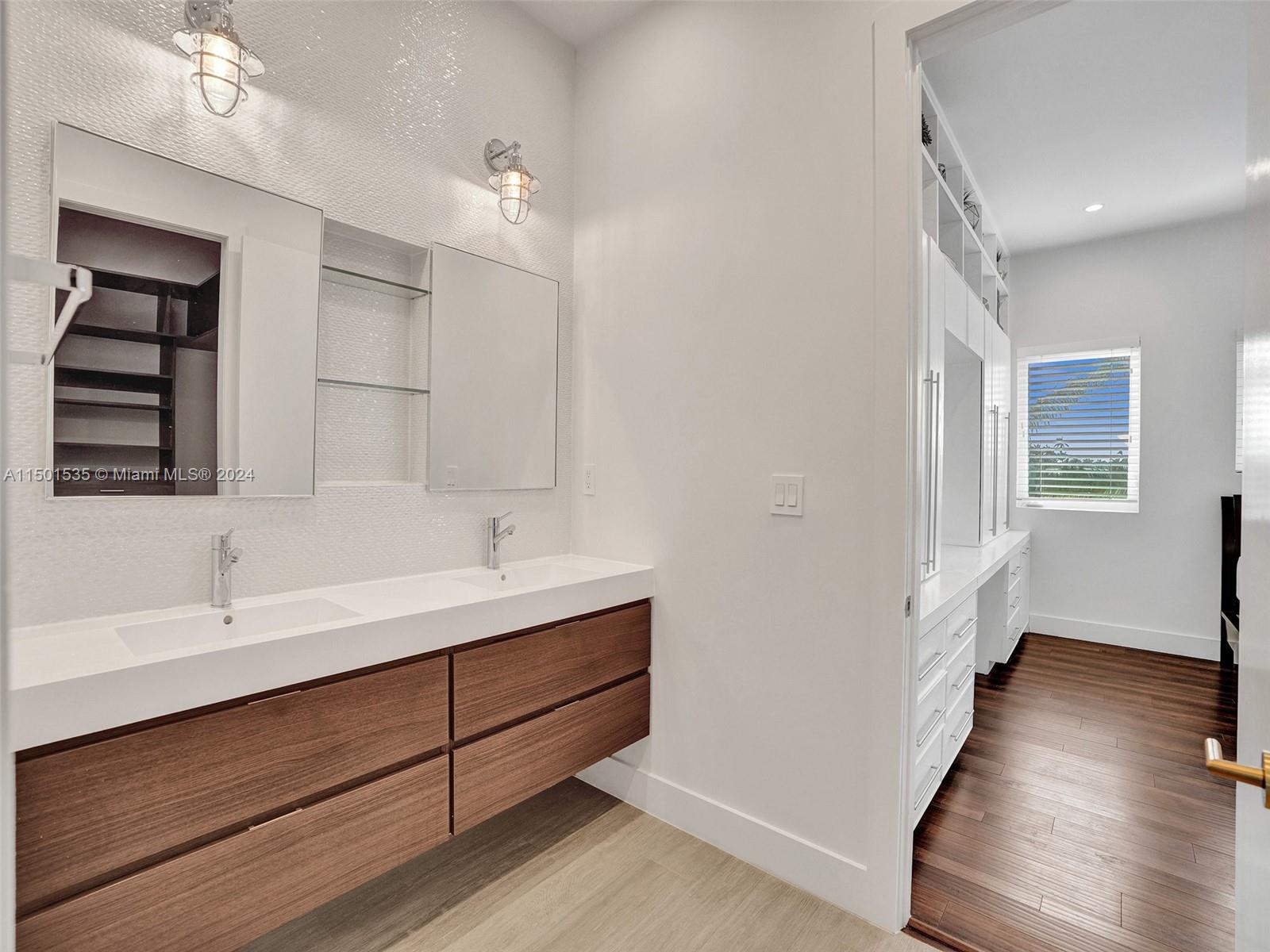 5180 La Gorce Dr, Miami Beach, FL, 33140 United States, 4 Bedrooms Bedrooms, ,3 BathroomsBathrooms,Residential,For Sale,La Gorce Dr,A11501535