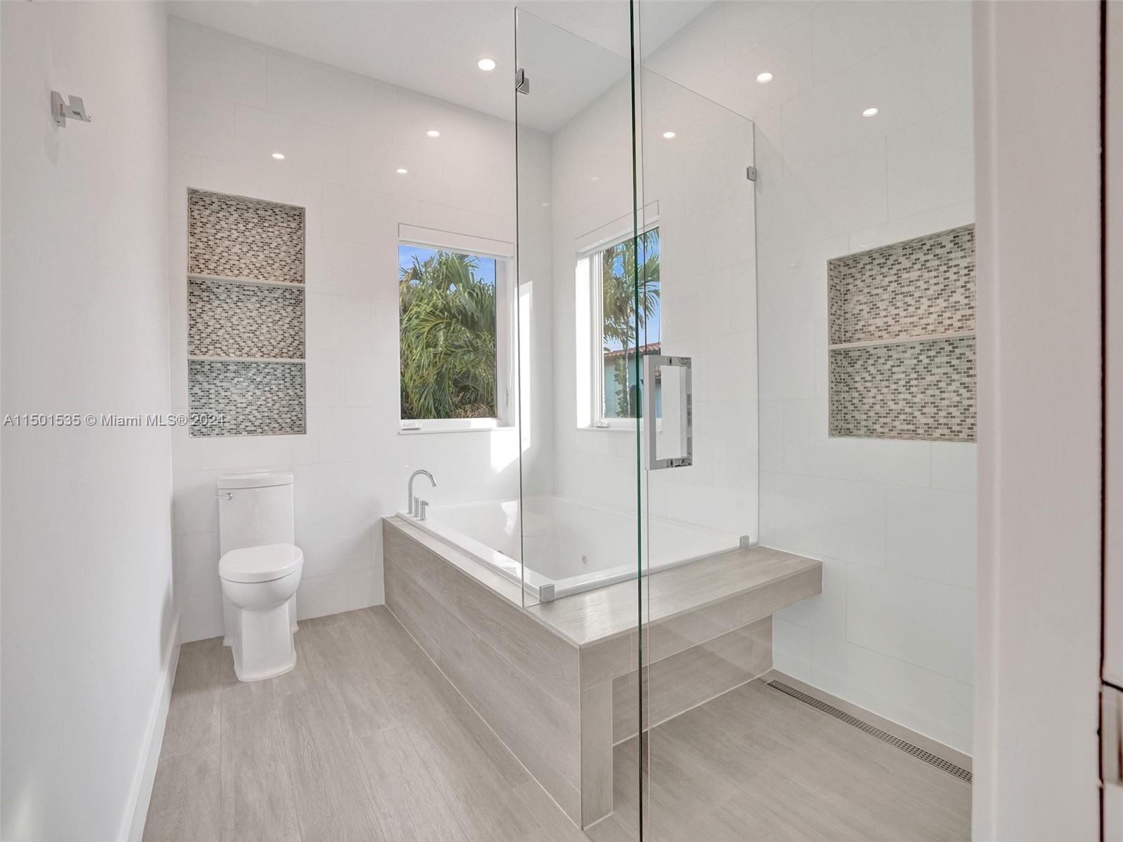 5180 La Gorce Dr, Miami Beach, FL, 33140 United States, 4 Bedrooms Bedrooms, ,3 BathroomsBathrooms,Residential,For Sale,La Gorce Dr,A11501535