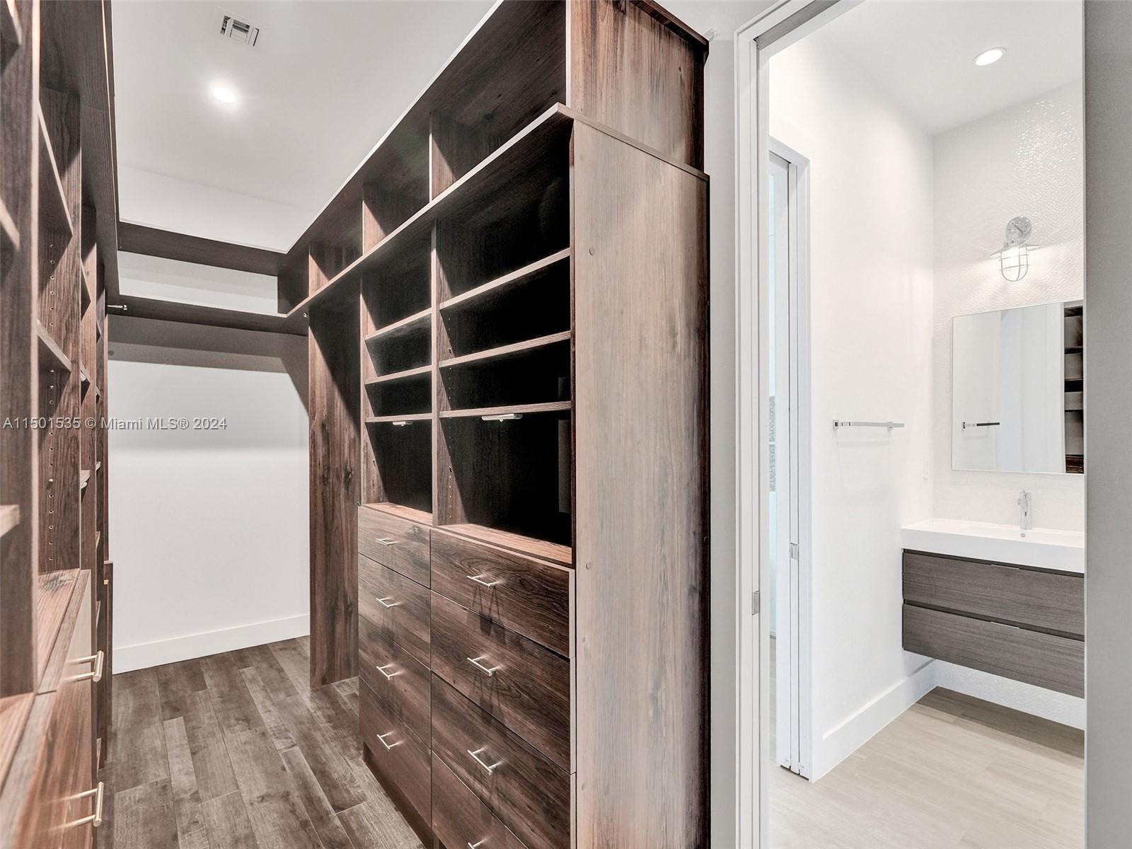 5180 La Gorce Dr, Miami Beach, FL, 33140 United States, 4 Bedrooms Bedrooms, ,3 BathroomsBathrooms,Residential,For Sale,La Gorce Dr,A11501535