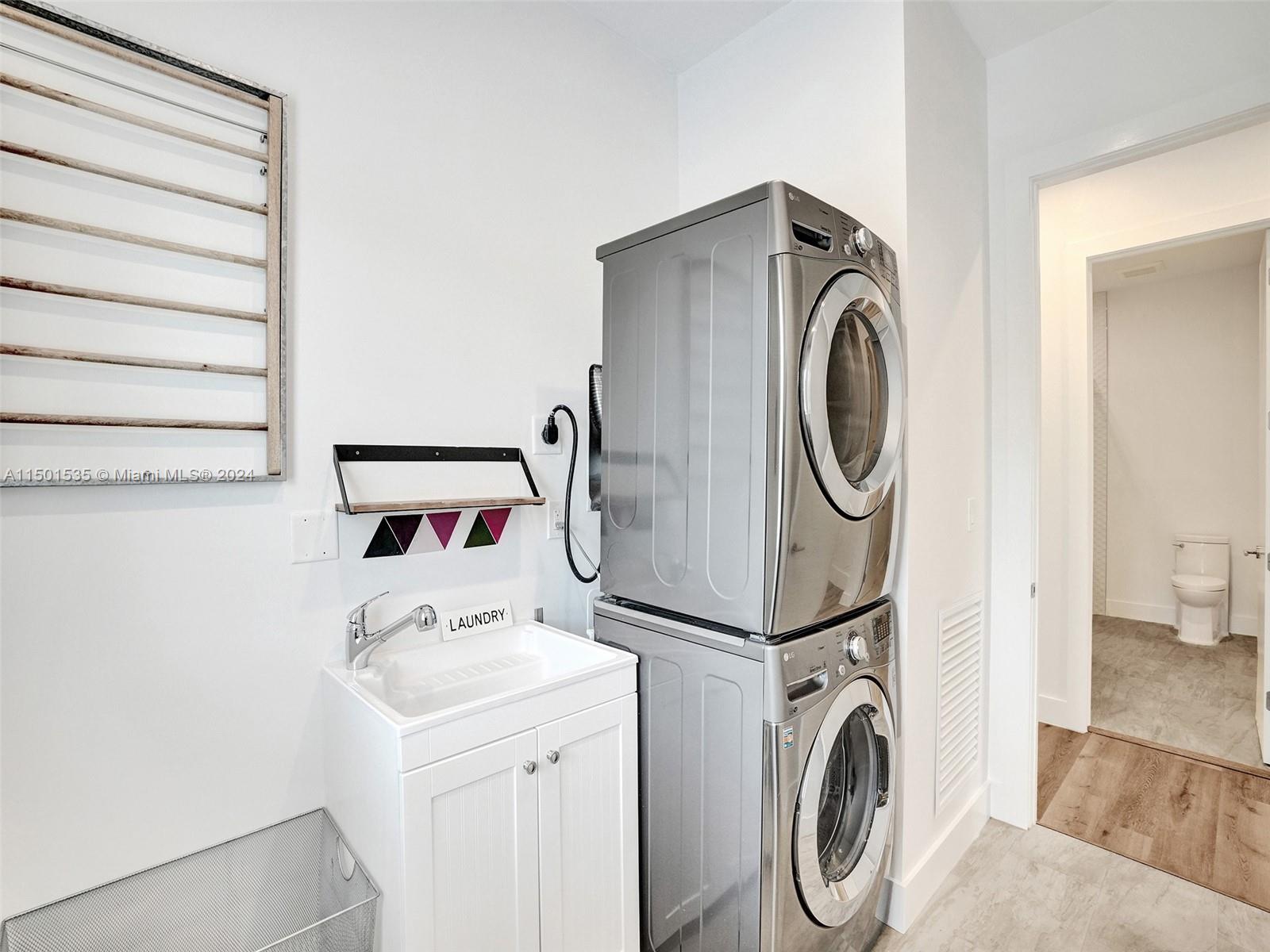 5180 La Gorce Dr, Miami Beach, FL, 33140 United States, 4 Bedrooms Bedrooms, ,3 BathroomsBathrooms,Residential,For Sale,La Gorce Dr,A11501535