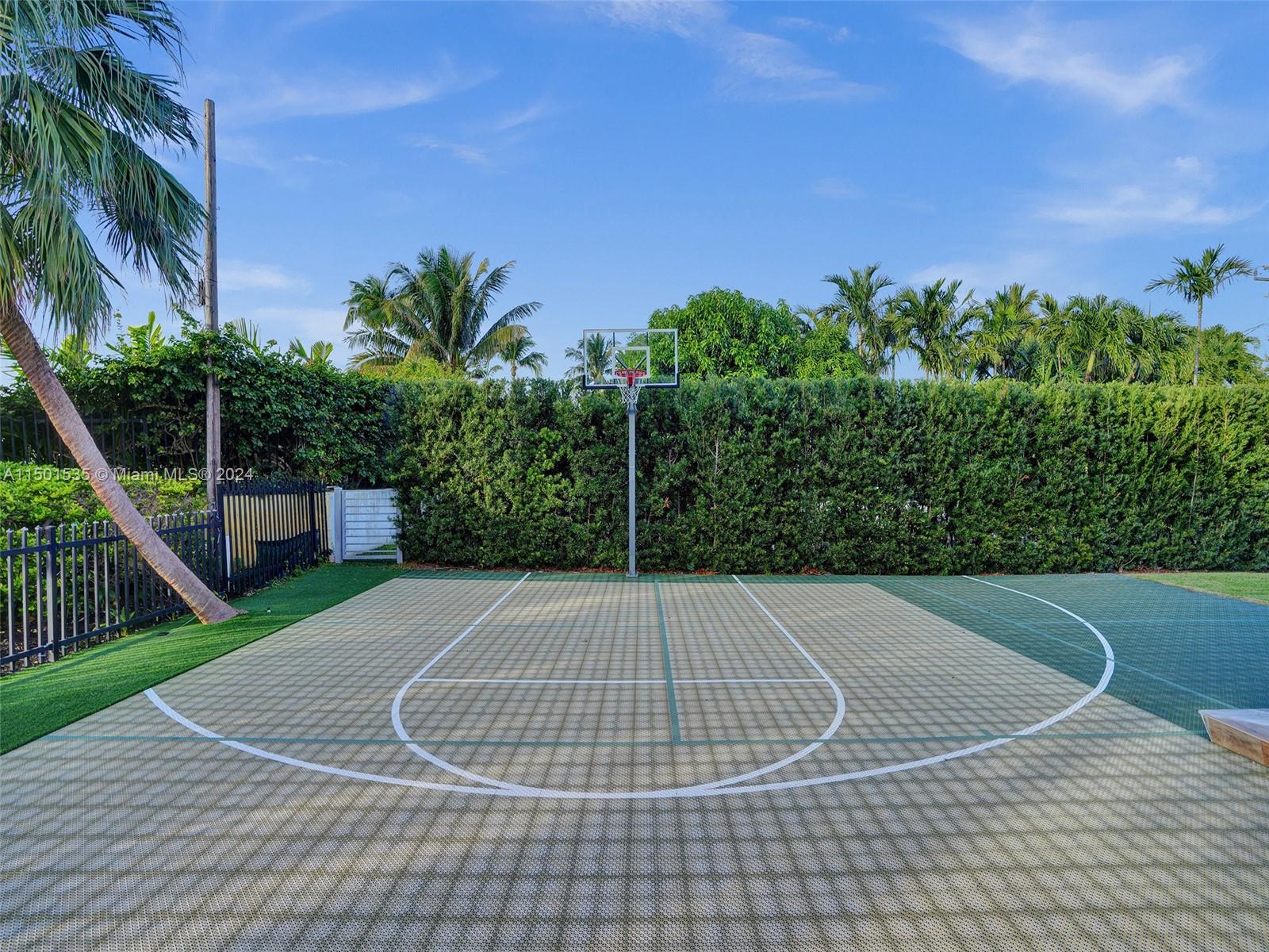 5180 La Gorce Dr, Miami Beach, FL, 33140 United States, 4 Bedrooms Bedrooms, ,3 BathroomsBathrooms,Residential,For Sale,La Gorce Dr,A11501535