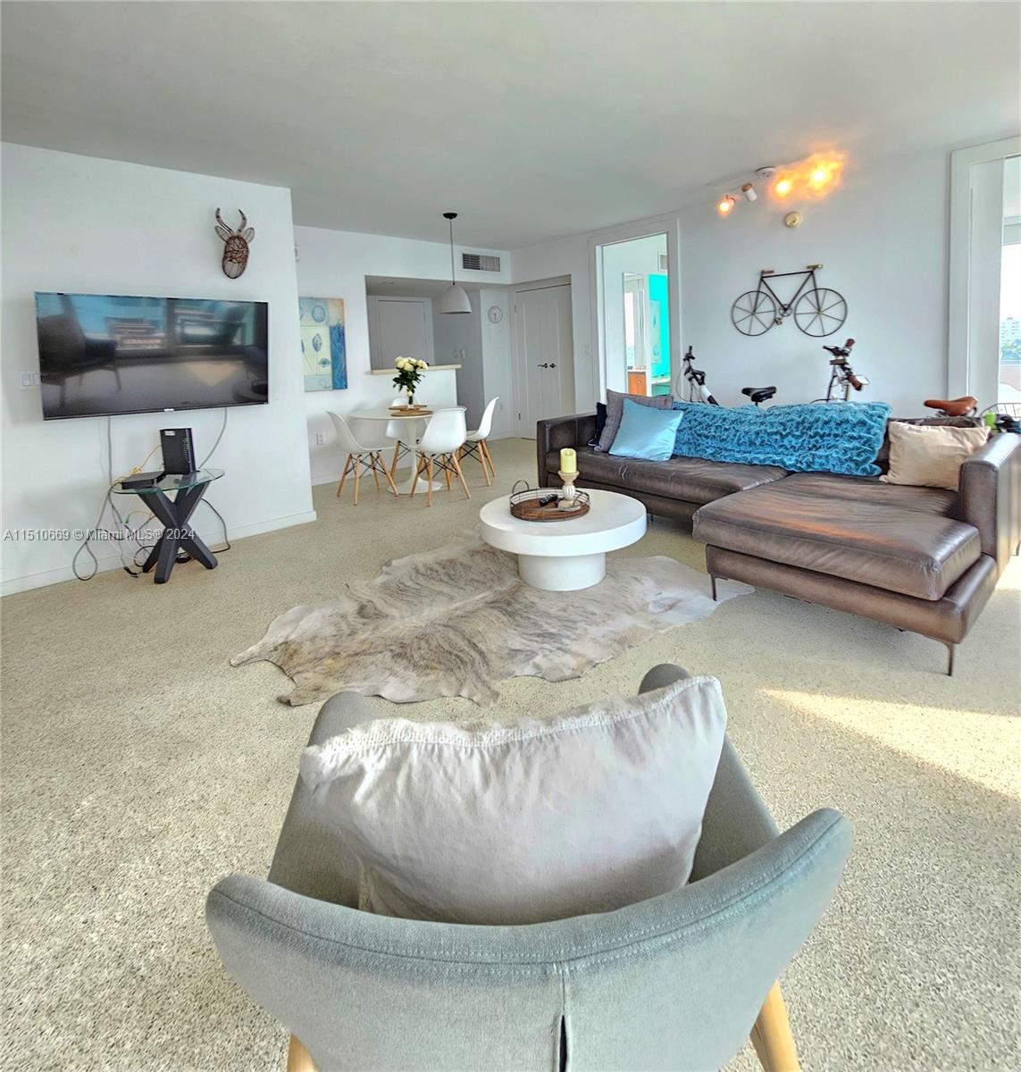 1000 West Ave 729, Miami Beach, Florida 33139, 1 Bedroom Bedrooms, ,1 BathroomBathrooms,Residentiallease,For Rent,1000 West Ave 729,A11510669