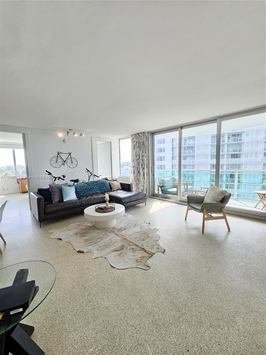 1000 West Ave 729, Miami Beach, Florida 33139, 1 Bedroom Bedrooms, ,1 BathroomBathrooms,Residentiallease,For Rent,1000 West Ave 729,A11510669
