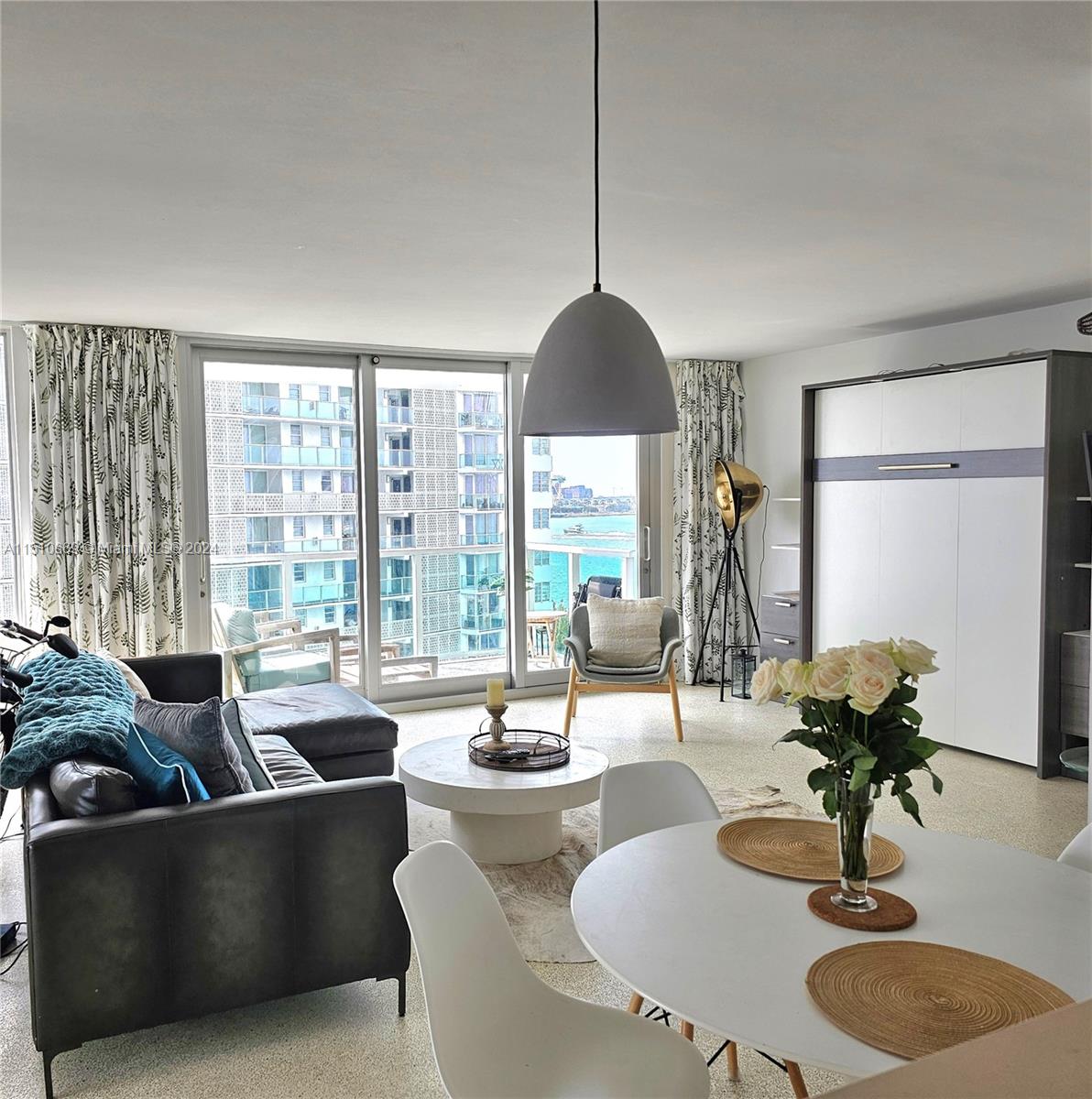 1000 West Ave 729, Miami Beach, Florida 33139, 1 Bedroom Bedrooms, ,1 BathroomBathrooms,Residentiallease,For Rent,1000 West Ave 729,A11510669