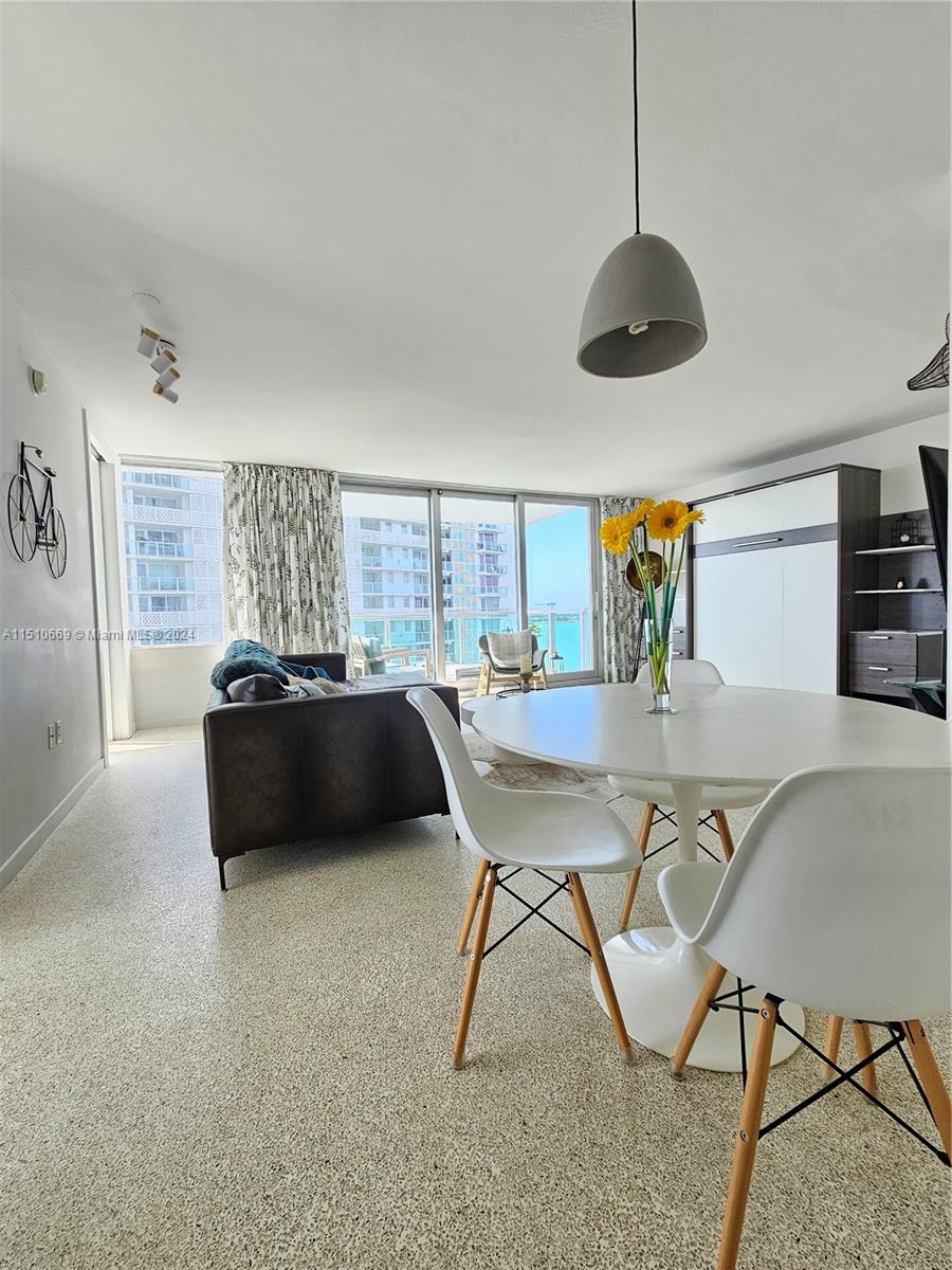 1000 West Ave 729, Miami Beach, Florida 33139, 1 Bedroom Bedrooms, ,1 BathroomBathrooms,Residentiallease,For Rent,1000 West Ave 729,A11510669