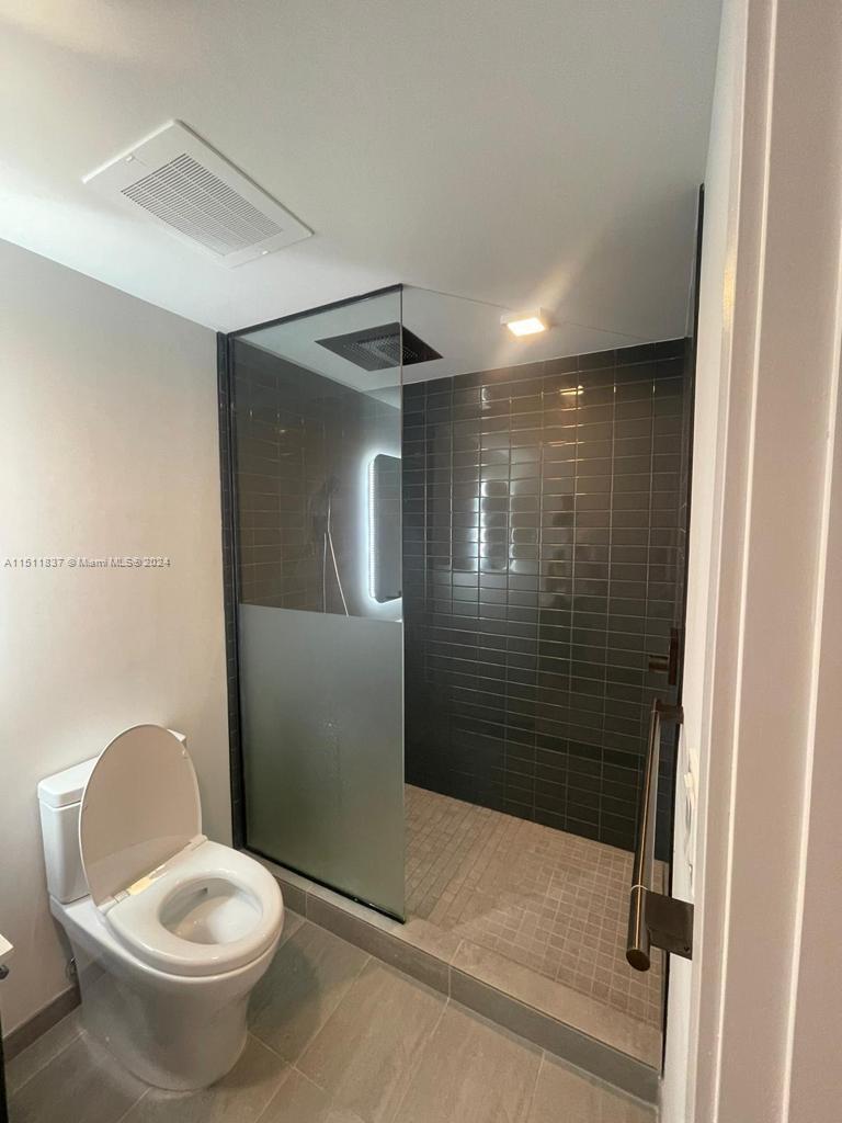 227 NE 2nd St 1613, Miami, Florida 33132, ,1 BathroomBathrooms,Residential,For Sale,227 NE 2nd St 1613,A11511837