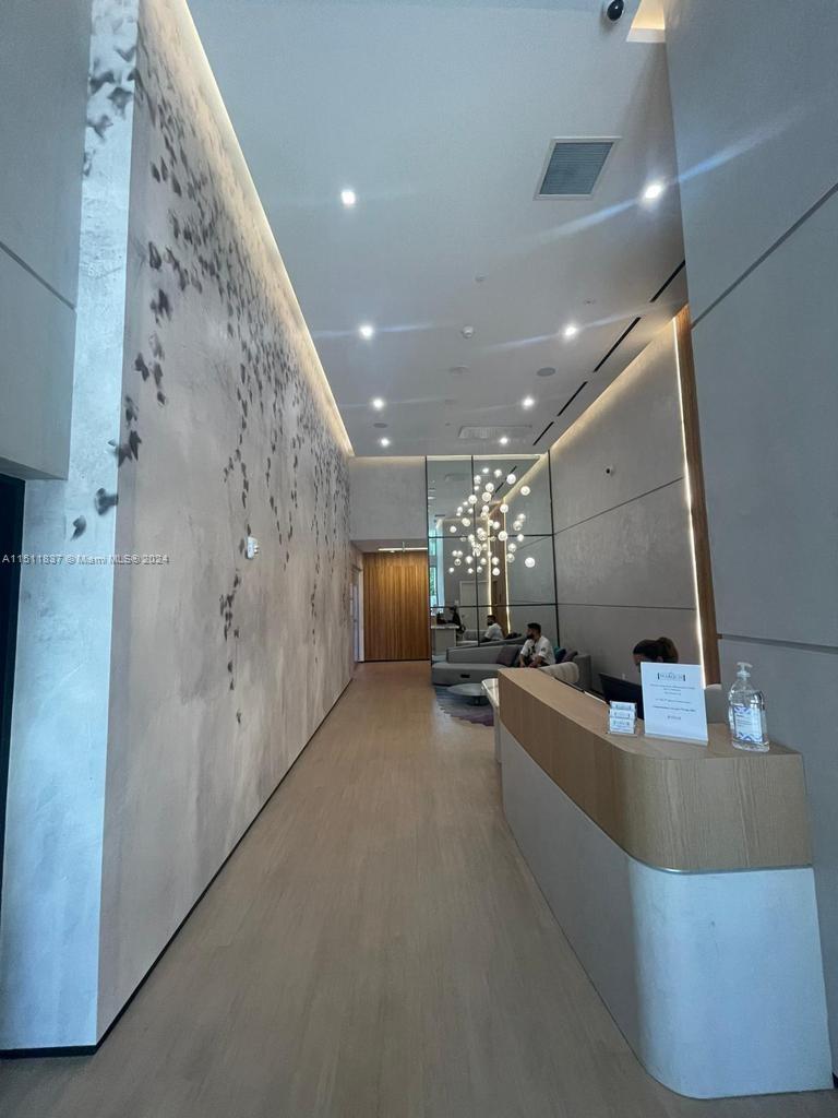 227 NE 2nd St 1613, Miami, Florida 33132, ,1 BathroomBathrooms,Residential,For Sale,227 NE 2nd St 1613,A11511837