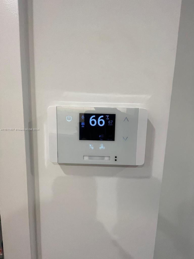 227 NE 2nd St 1613, Miami, Florida 33132, ,1 BathroomBathrooms,Residential,For Sale,227 NE 2nd St 1613,A11511837