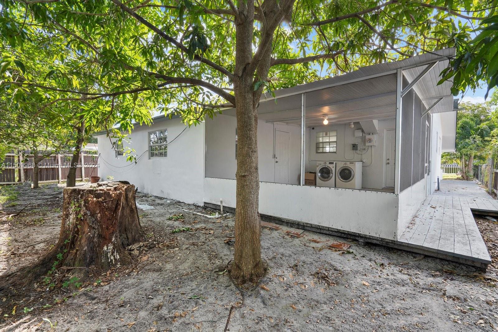 261 NE 172nd St A, North Miami Beach, Florida 33162, 3 Bedrooms Bedrooms, ,2 BathroomsBathrooms,Residentiallease,For Rent,261 NE 172nd St A,A11509968