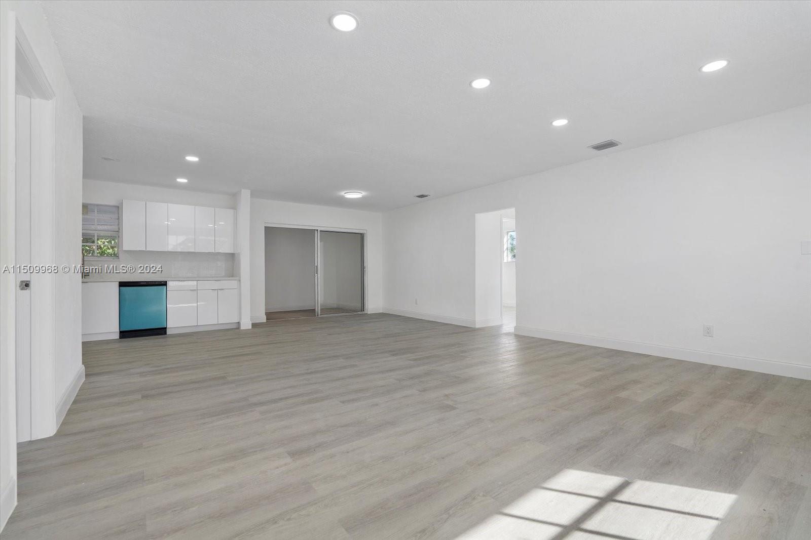 261 NE 172nd St A, North Miami Beach, Florida 33162, 3 Bedrooms Bedrooms, ,2 BathroomsBathrooms,Residentiallease,For Rent,261 NE 172nd St A,A11509968