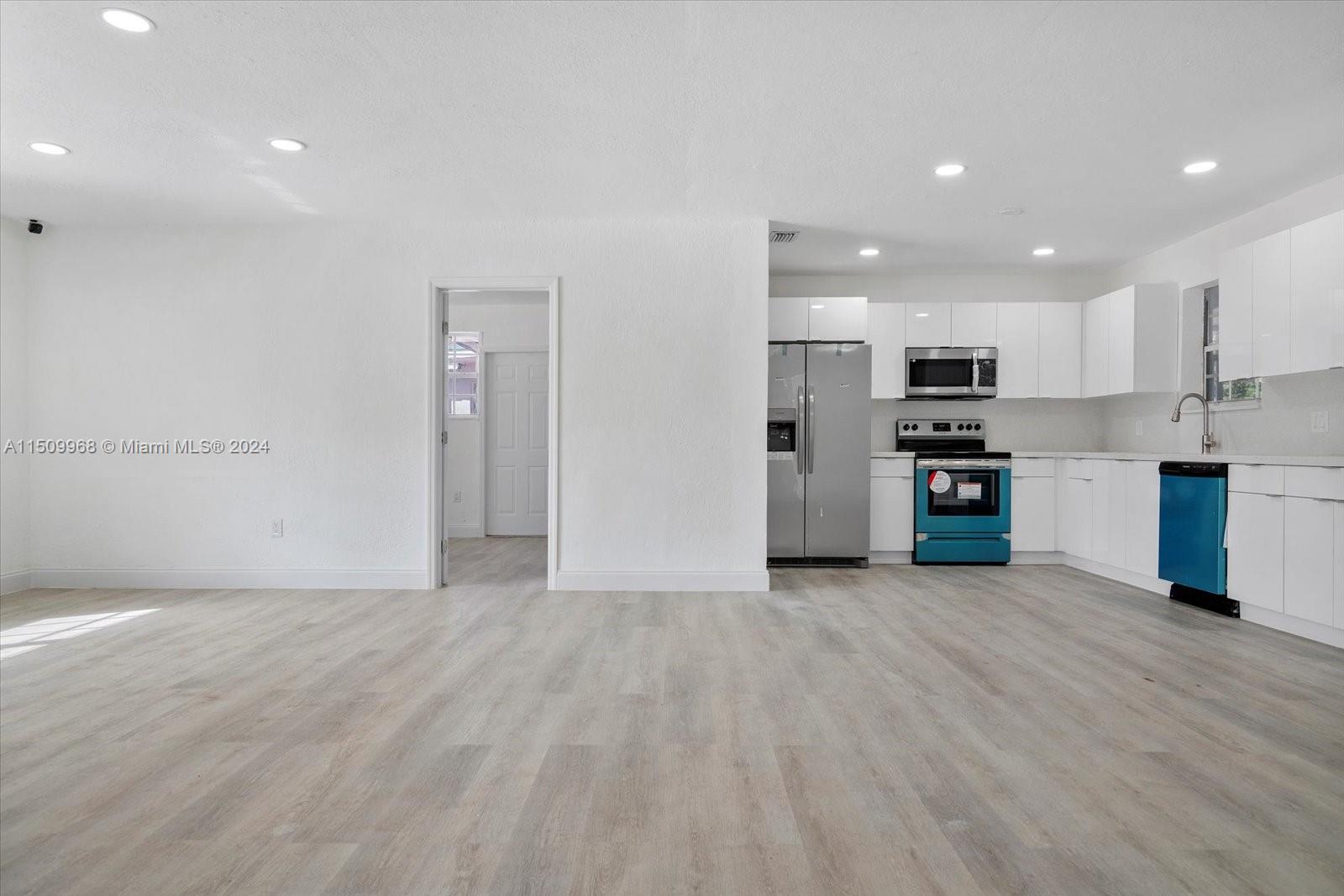 261 NE 172nd St A, North Miami Beach, Florida 33162, 3 Bedrooms Bedrooms, ,2 BathroomsBathrooms,Residentiallease,For Rent,261 NE 172nd St A,A11509968