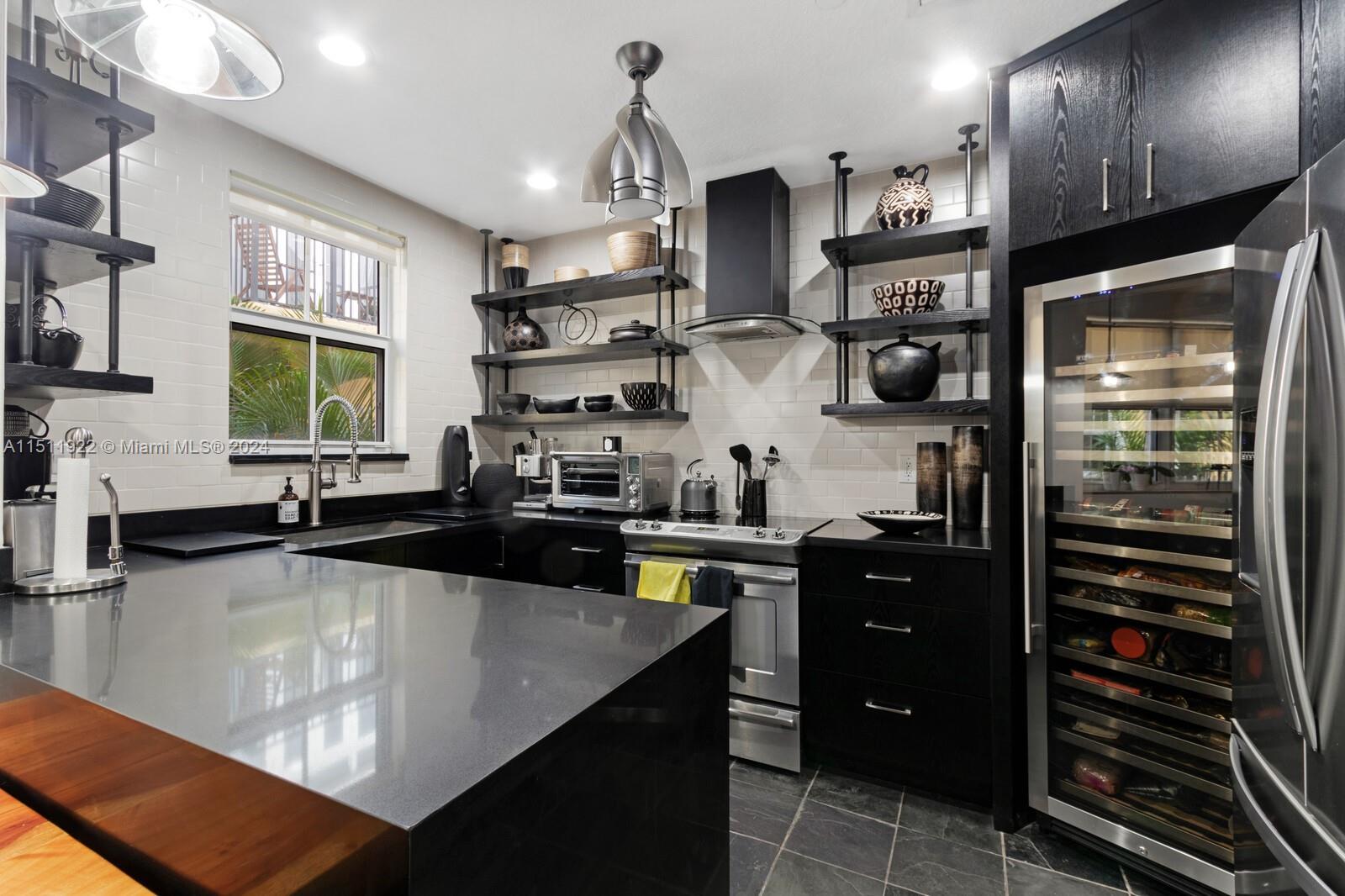 852 16th Ave, Fort Lauderdale, FL, 33304 United States, 3 Bedrooms Bedrooms, ,3 BathroomsBathrooms,Residential,For Sale,16th Ave,A11511922