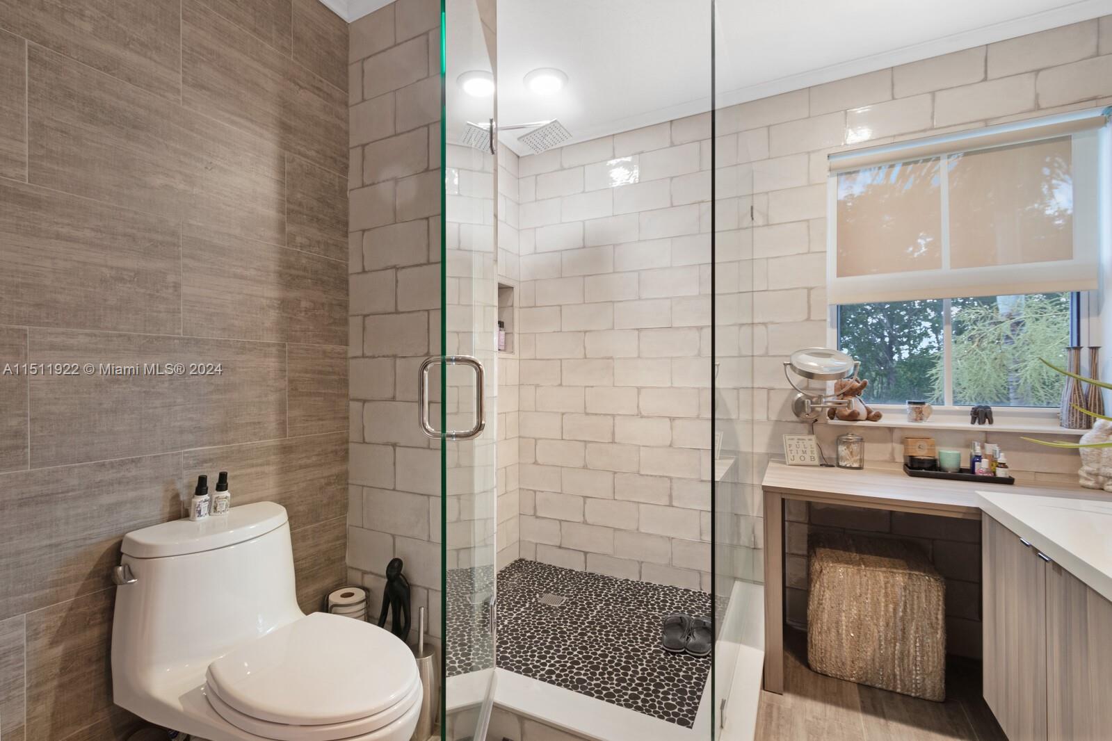 852 16th Ave, Fort Lauderdale, FL, 33304 United States, 3 Bedrooms Bedrooms, ,3 BathroomsBathrooms,Residential,For Sale,16th Ave,A11511922