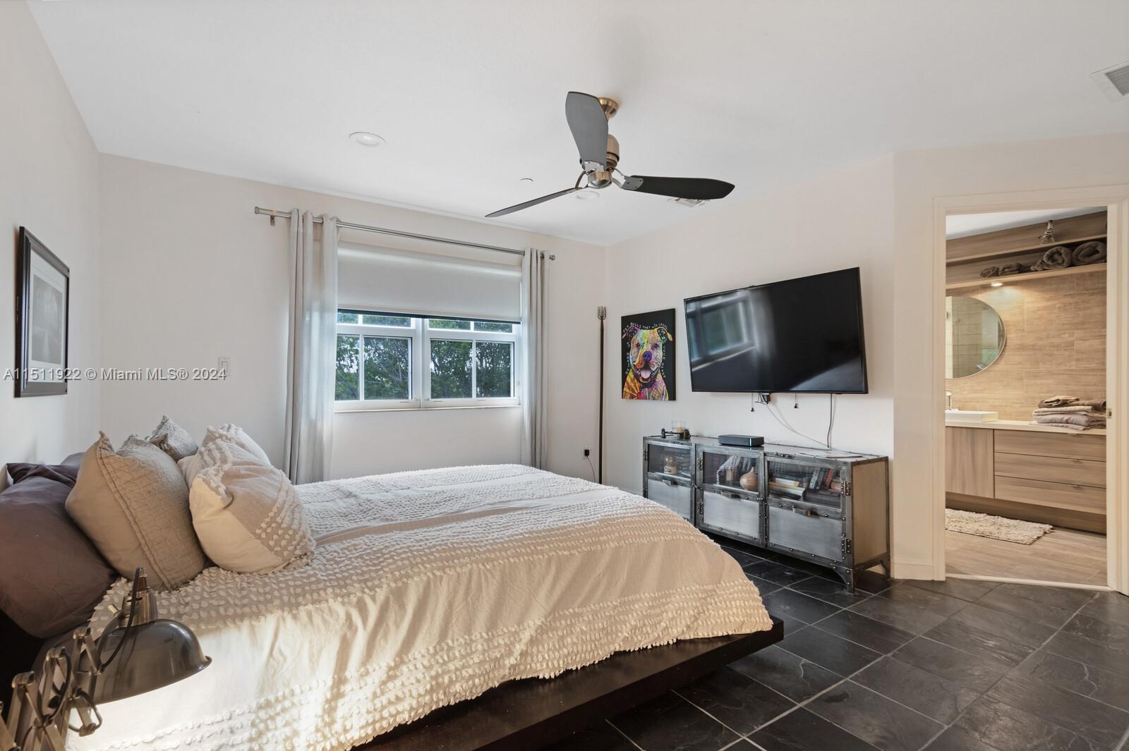 852 16th Ave, Fort Lauderdale, FL, 33304 United States, 3 Bedrooms Bedrooms, ,3 BathroomsBathrooms,Residential,For Sale,16th Ave,A11511922