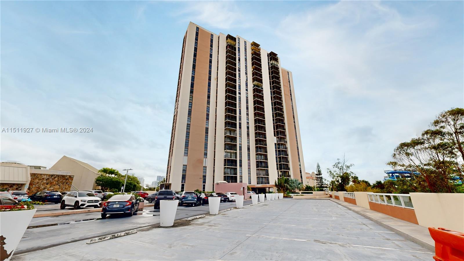 20335 Country Club Dr, Aventura, FL, 33180 United States, 2 Bedrooms Bedrooms, ,2 BathroomsBathrooms,Residential,For Sale,Country Club Dr,A11511927