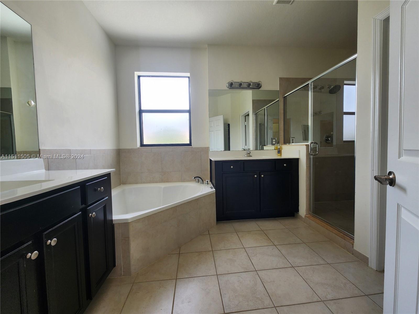 24866 SW 118th Ave 24866, Homestead, Florida 33032, 3 Bedrooms Bedrooms, ,2 BathroomsBathrooms,Residentiallease,For Rent,24866 SW 118th Ave 24866,A11511505